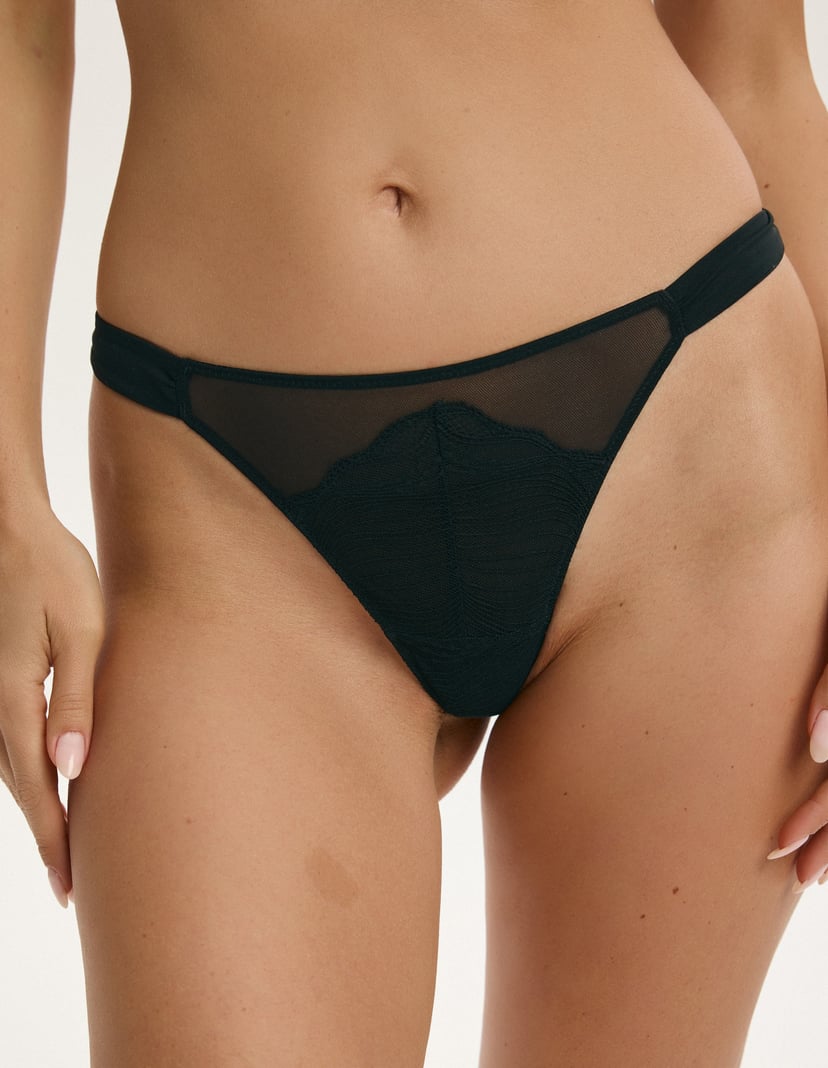 Celebrisy Thongs Black 2