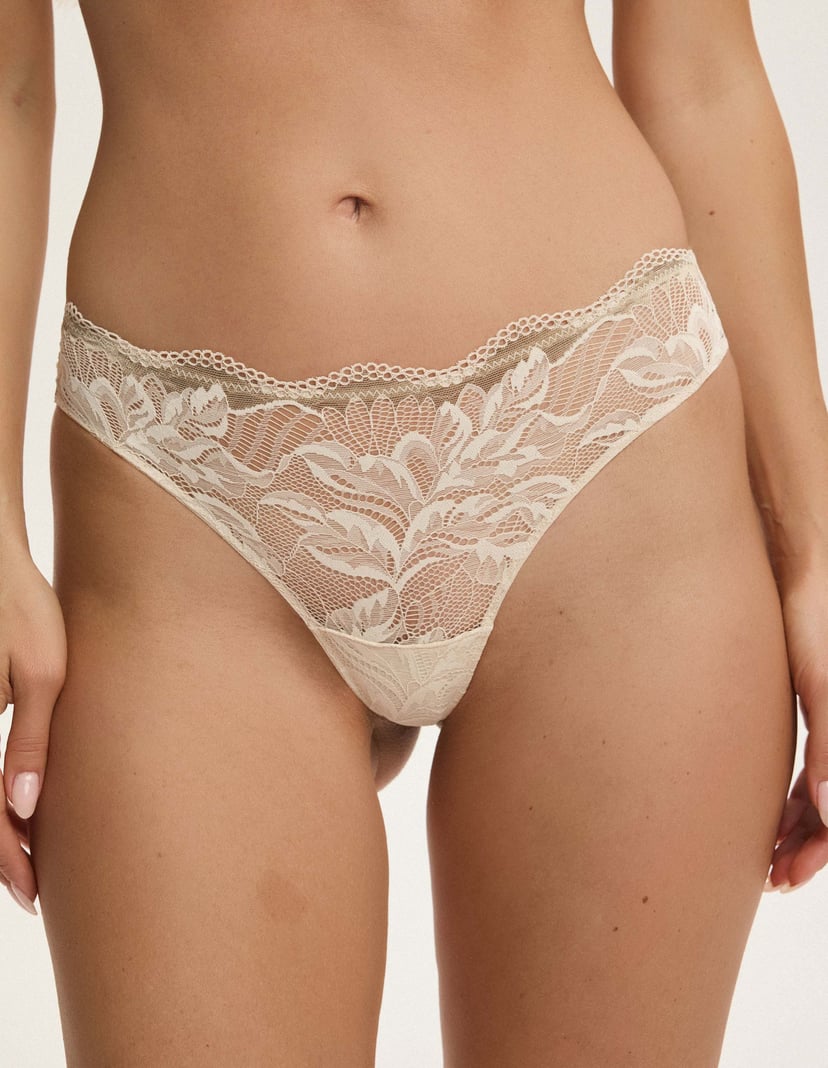 Vivian Thongs Beige 3