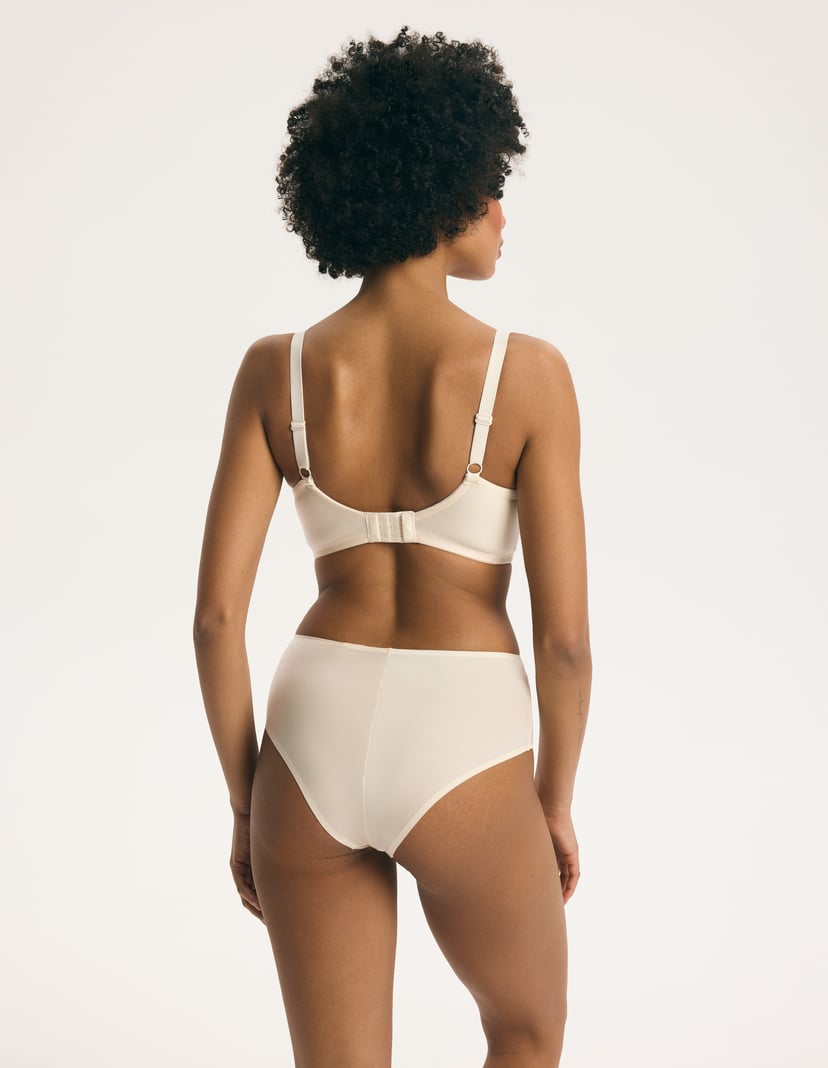Padded Bra Essential Ecru 3