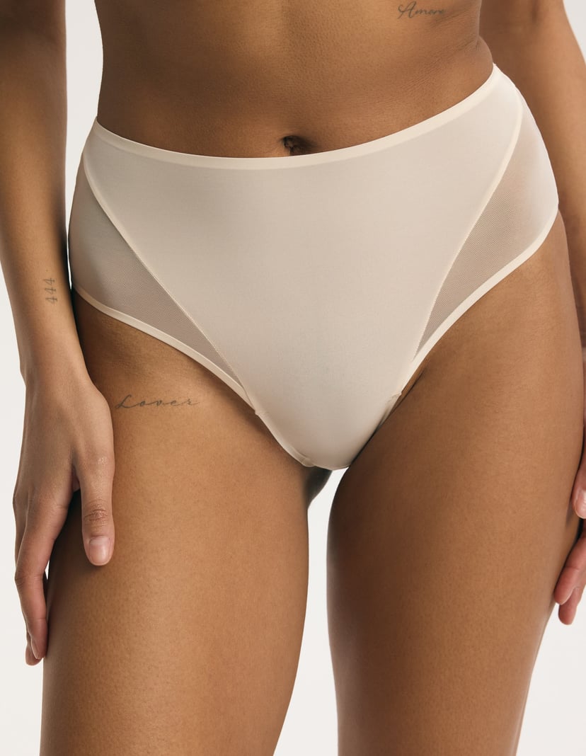 High-Waisted Panties Essential Ecru 2