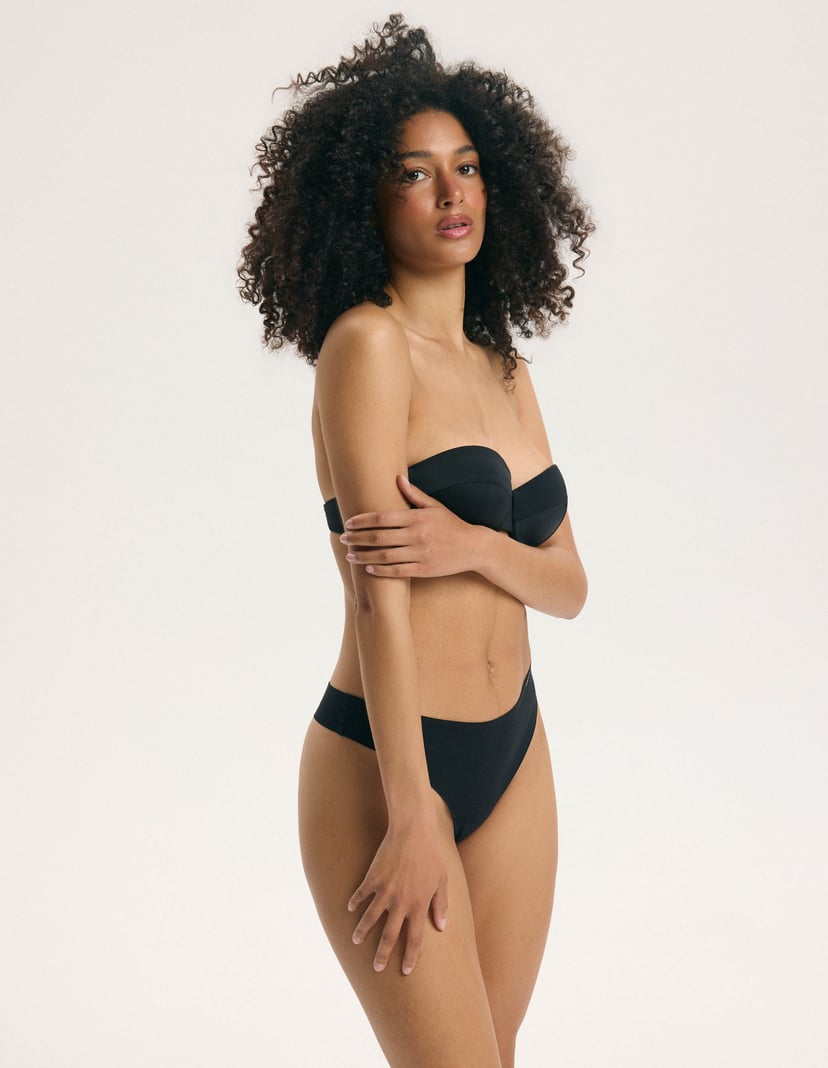 Persea Thongs Multi 5