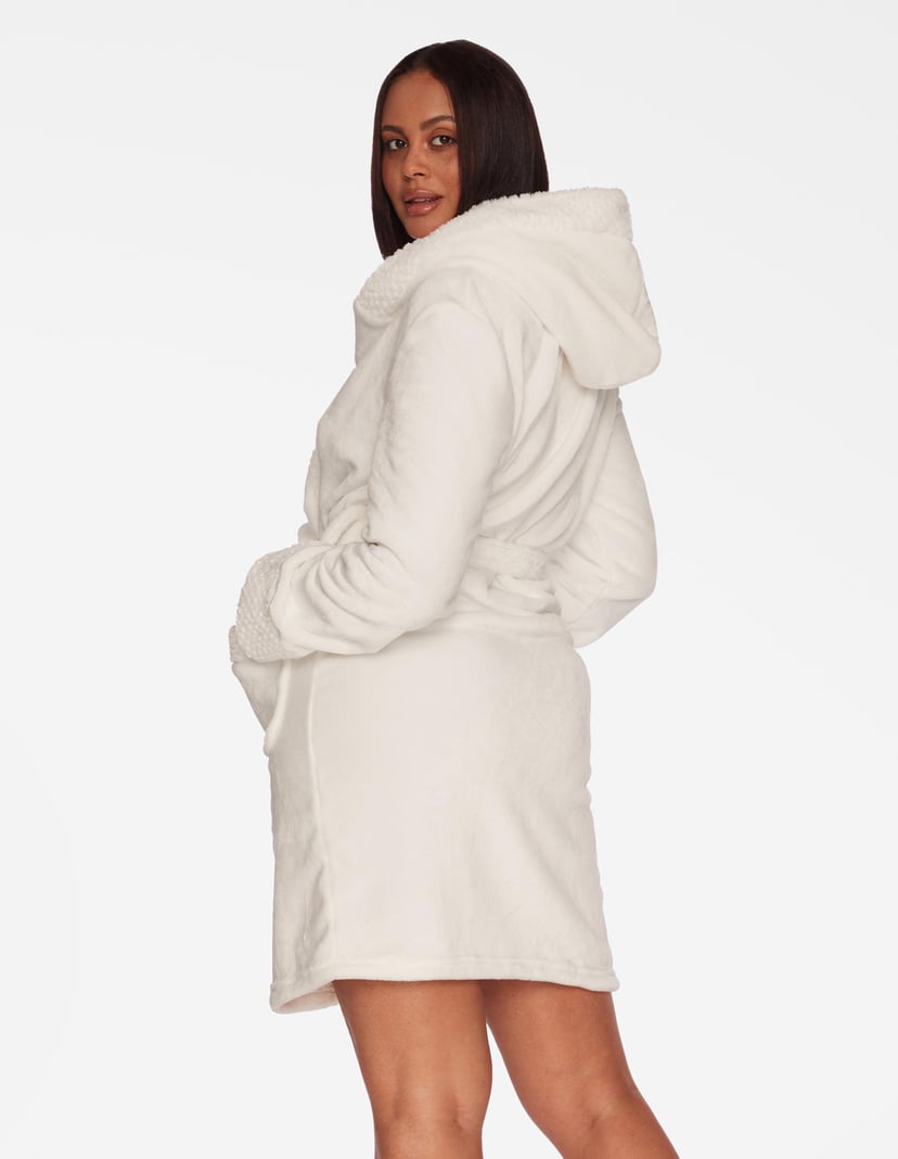 Robe Cairo cream 2