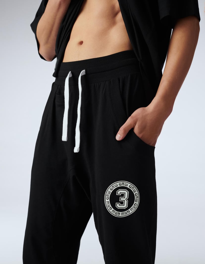 Pyjamas Robert Kupisz x Henderson Black 3