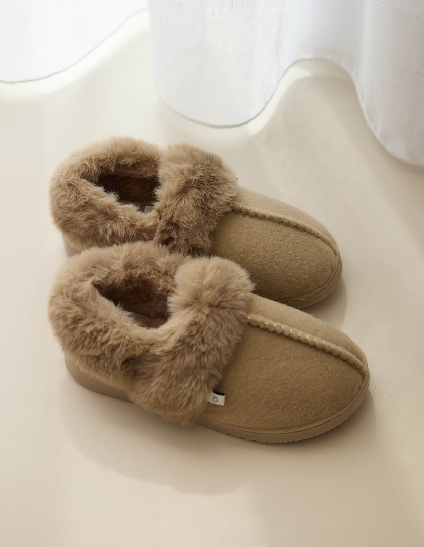 Kapcie Jaylee beżowy 1