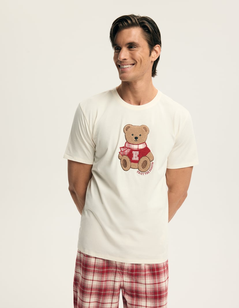 Pyjamas Chrismis cream 1