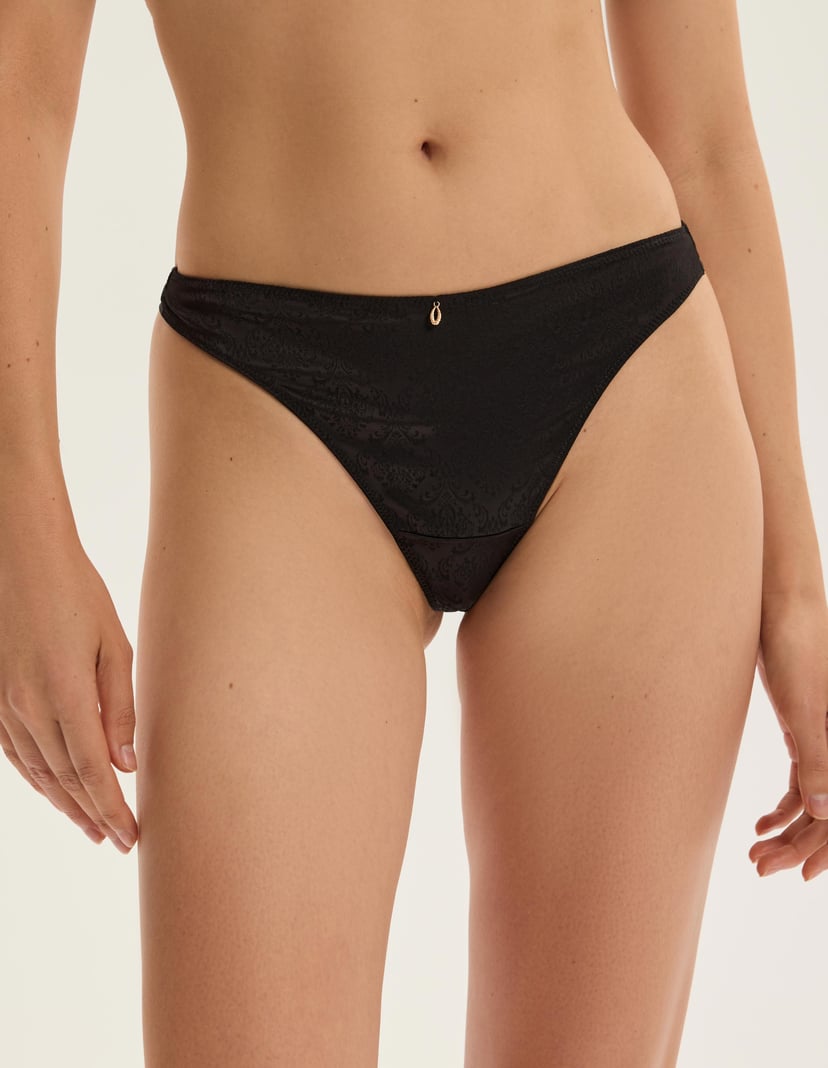 Thongs Charm Black 2