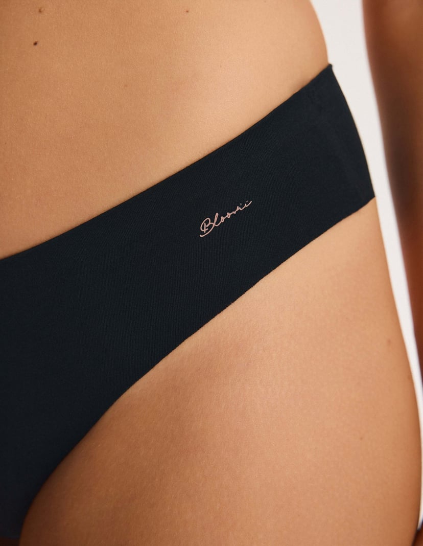 Stringi COZY Black 3