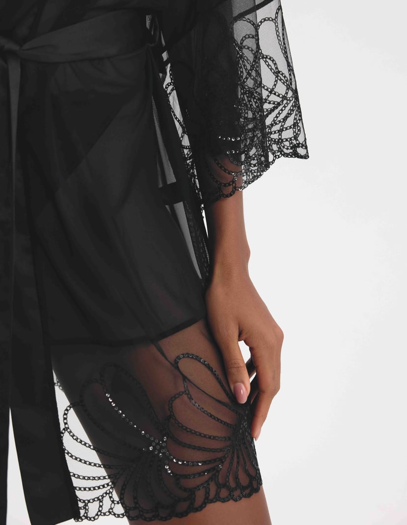 Robe Sheerveil Black 4