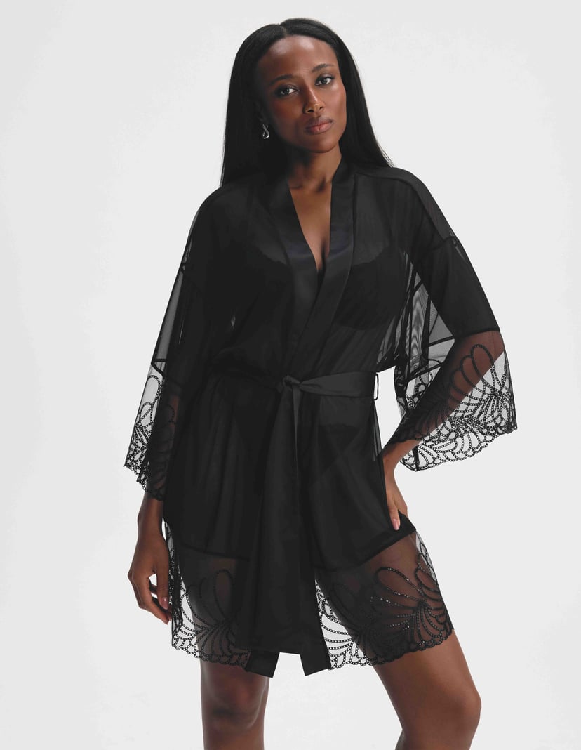 Robe Sheerveil Black 8