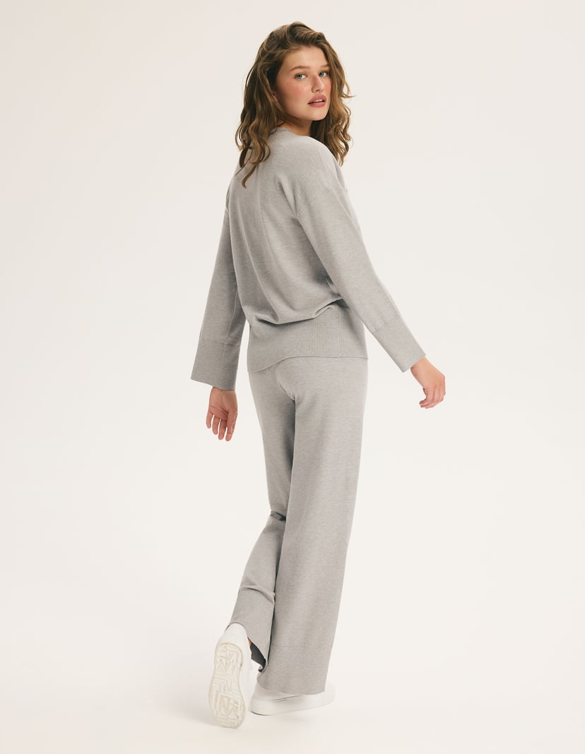 Simone Home Set in Soft Viscose Knit Grey 8