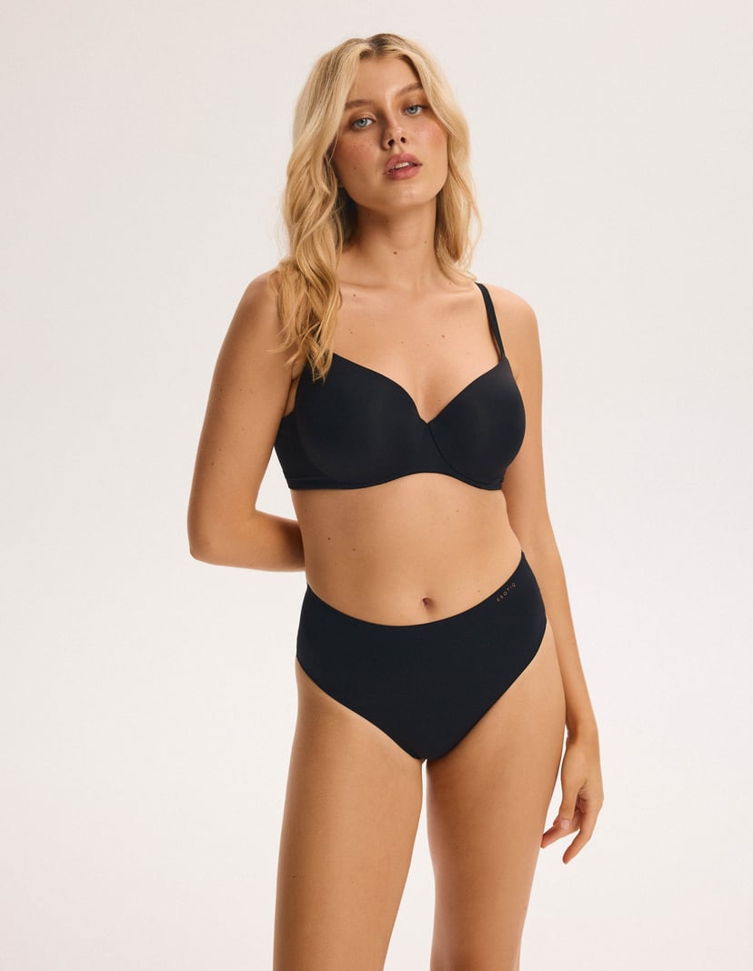 PAX Thongs Black 1