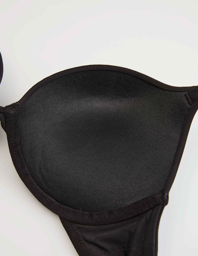 Bra super push-up Q1.04 2 size up Black 10