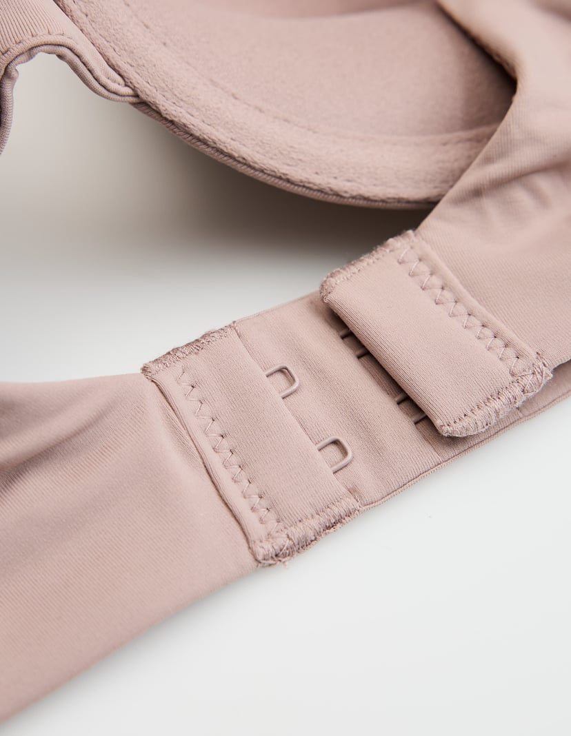 Super Push-Up Nude Bra Beige Under T-Shirt brown 8