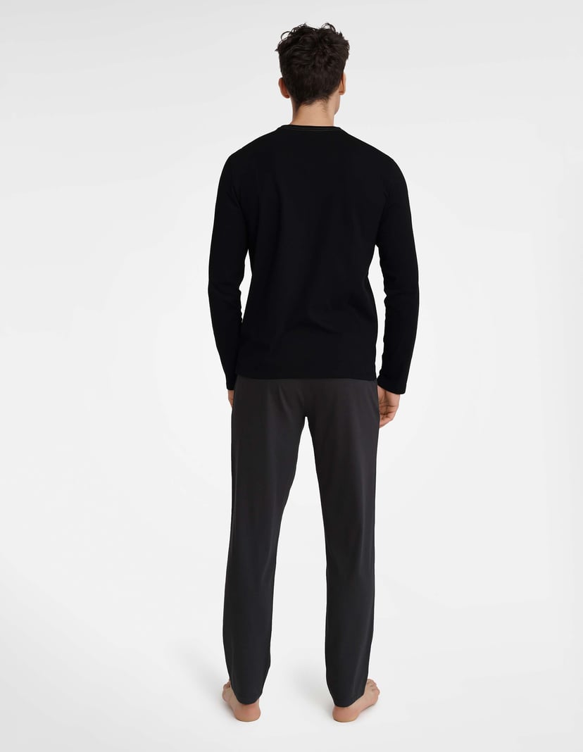 Pyjamas Insure Black 4
