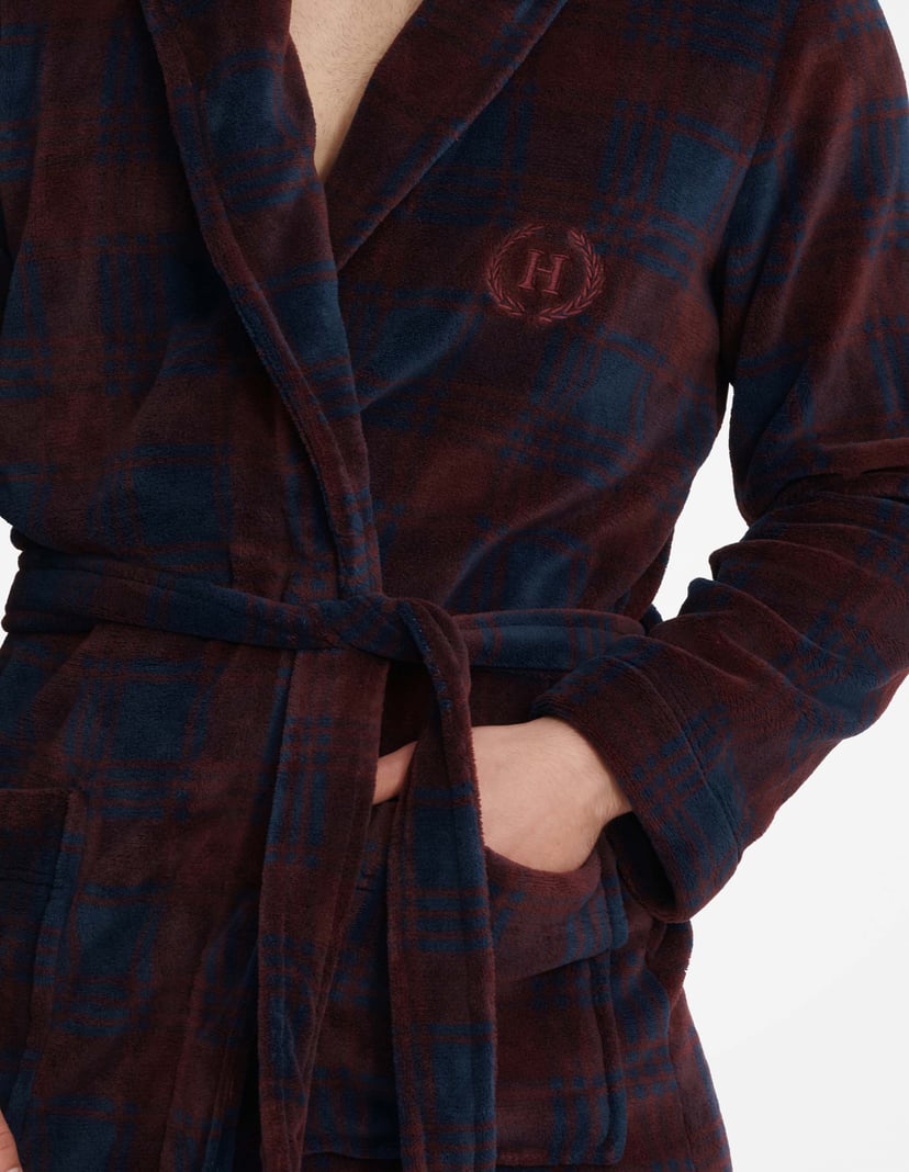 Bathrobe Undergo maroon 4