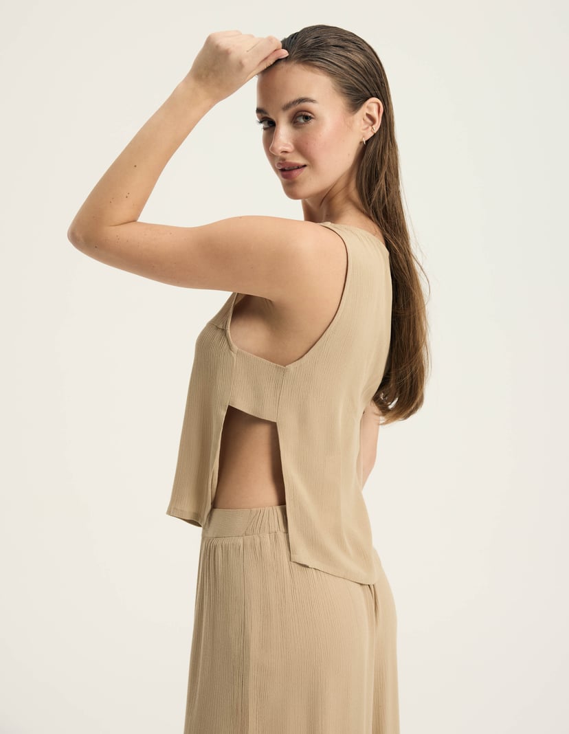 Top Mare бежевий 4