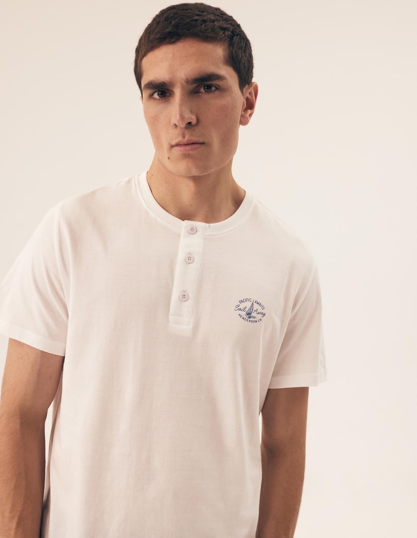 Pyjamas Dock White 2