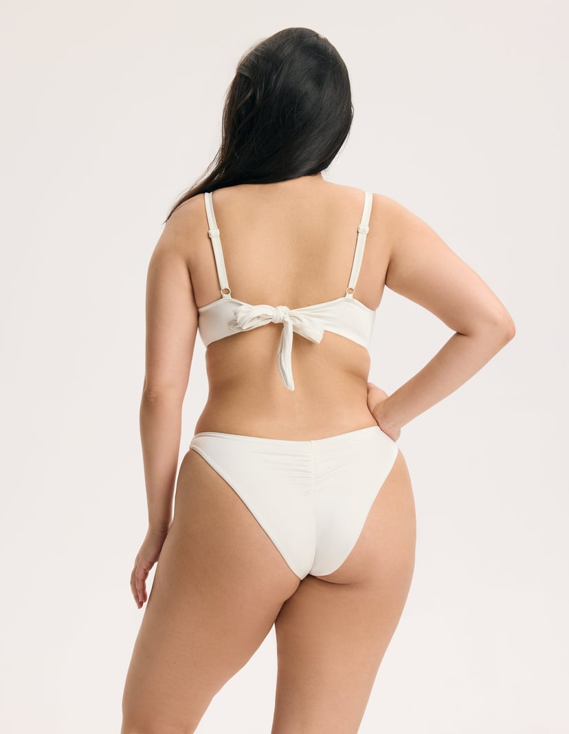 Bikini Top Goddess cream 9