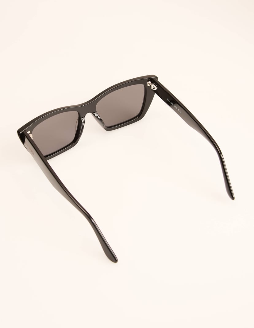 Eva Minge Sunglasses Black 4
