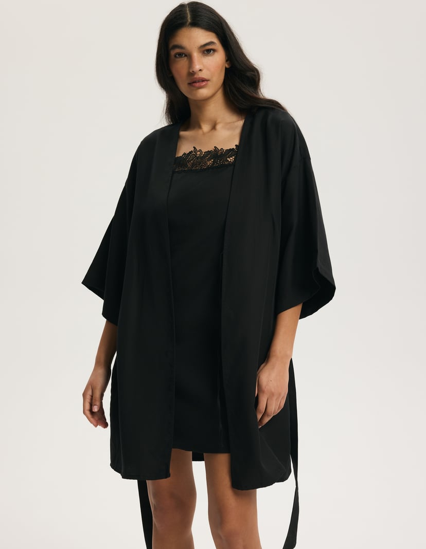 Amethyst Robe Black 3