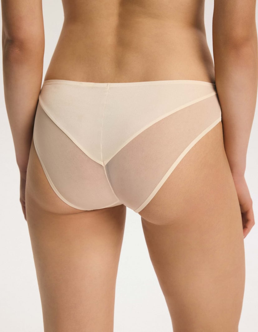 Essential Briefs Ecru 3