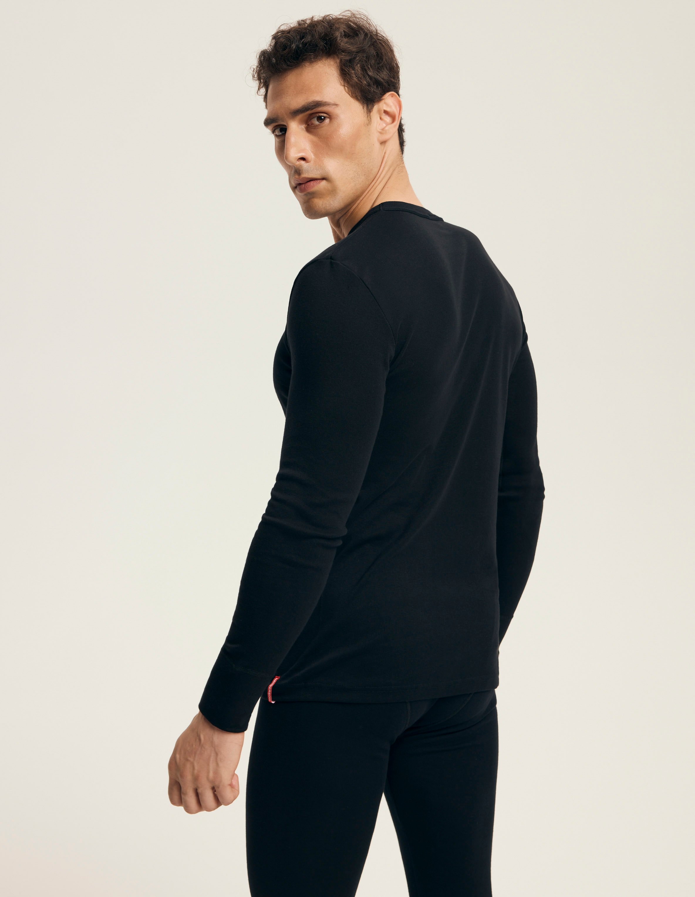 Koszulka z długim rękawem z Bawełny - czarny | HENDERSON